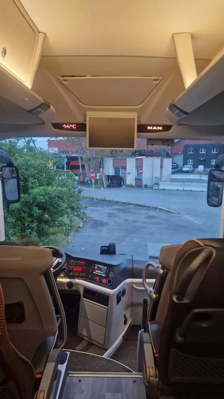 Vue de de l’interieur du bus - Autocars-soummane