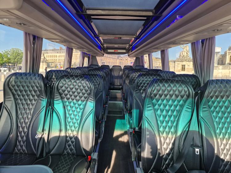 Vue de l’interieur du mini bus - Autocars-soummane