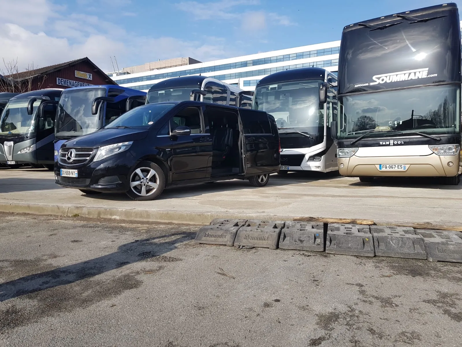 van autocars-soummane